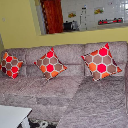 Lux Suites Bamburi Furnished Apartments ภายนอก รูปภาพ