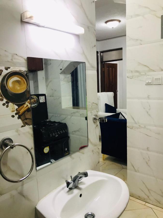 Lux Suites Bamburi Furnished Apartments ภายนอก รูปภาพ