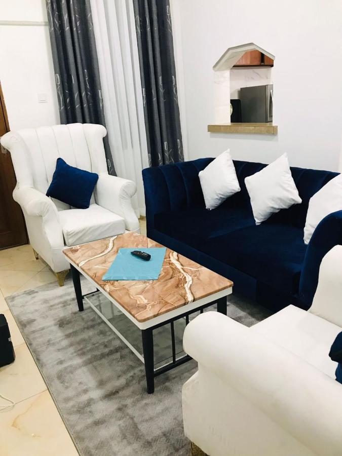 Lux Suites Bamburi Furnished Apartments ภายนอก รูปภาพ