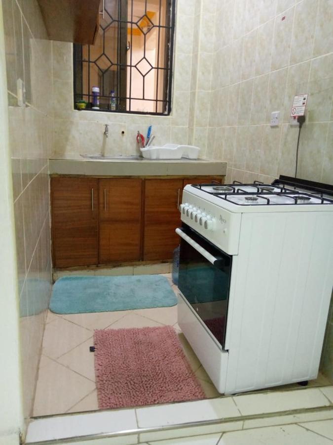 Lux Suites Bamburi Furnished Apartments ภายนอก รูปภาพ