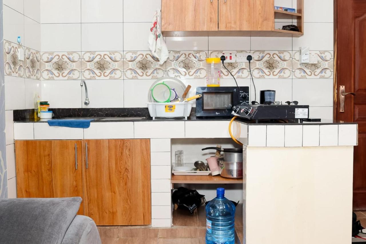 Lux Suites Bamburi Furnished Apartments ภายนอก รูปภาพ