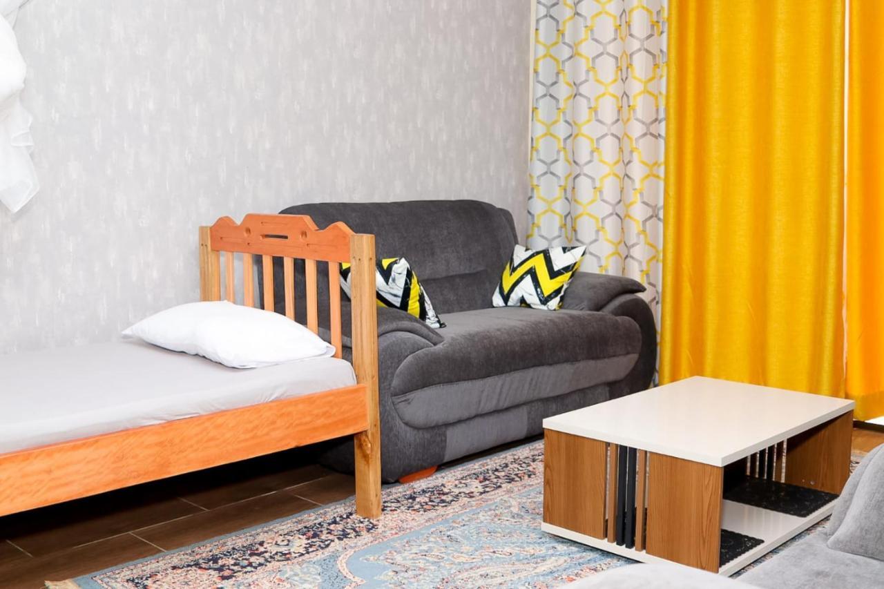 Lux Suites Bamburi Furnished Apartments ภายนอก รูปภาพ