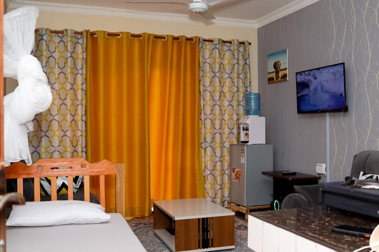 Lux Suites Bamburi Furnished Apartments ภายนอก รูปภาพ