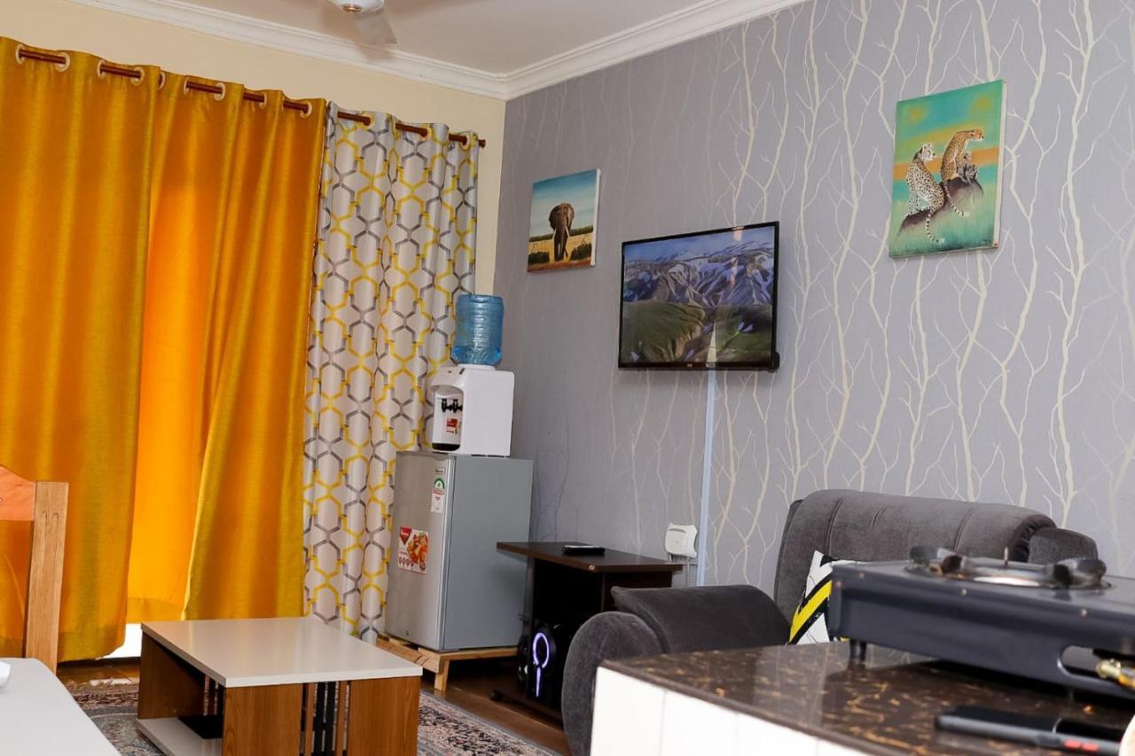 Lux Suites Bamburi Furnished Apartments ภายนอก รูปภาพ