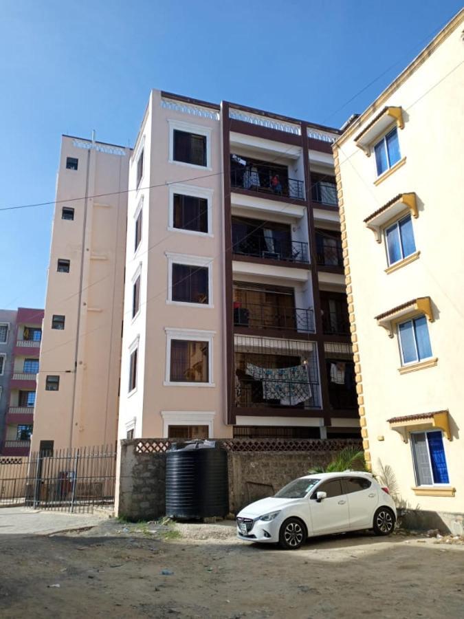 Lux Suites Bamburi Furnished Apartments ภายนอก รูปภาพ